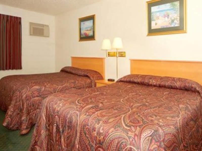 Econo Lodge Prineville Esterno foto